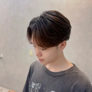 ミディアム メンズ フェザー/ゆるふわ パーマ/鐘ヶ江 航青のヘアスタイル