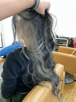 ロング ブリーチ毛矯正.髪質 改善.髪にドラマをのヘアスタイル