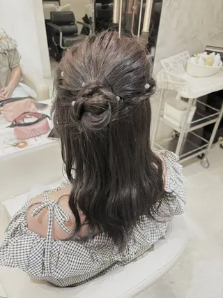 ヘアアレンジ 朝尾 愛花のヘアスタイル