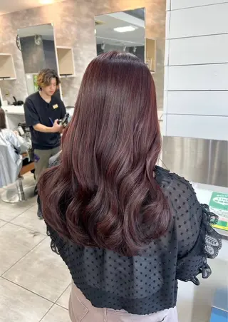 カラー ハイトーンカラー✨ 慶田玲和のヘアスタイル