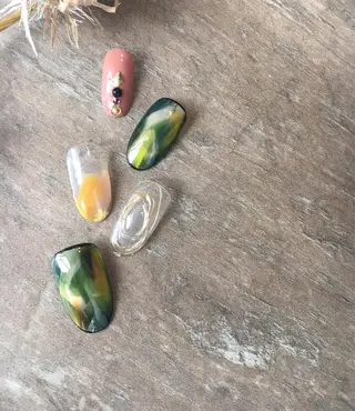 ネイル EYNail所属・EYNail Eriのネイルデザイン