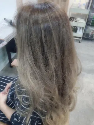 ミディアム セミロング ロング カラー パーマ ヘアアレンジ filo byFeria渋谷所属・縮毛矯正/美髪 髪質改善/石田幸輔のヘアスタイル