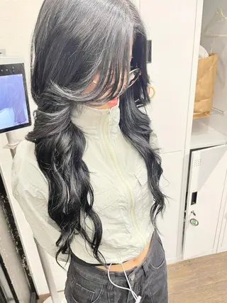 ロング apollo 横浜所属・横浜🦋ハイトーン 🫐シャドウルーツのヘアスタイル