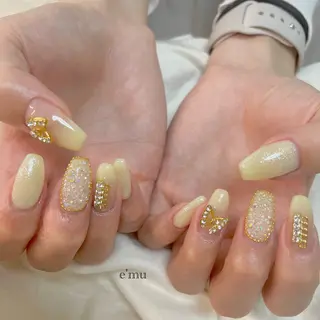 ネイル nail salon e'mu💐のネイルデザイン