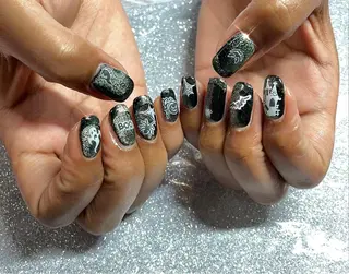 ネイル VIERU 🌈🎀💖のネイルデザイン