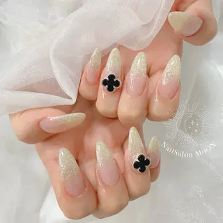 ネイル MoON...❤︎ MeGuのネイルデザイン