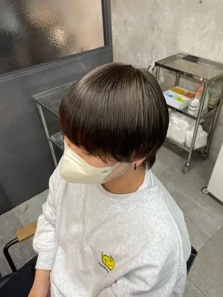 ショート 鈴木瑛里／ブロンド ベージュ／男女のヘアスタイル