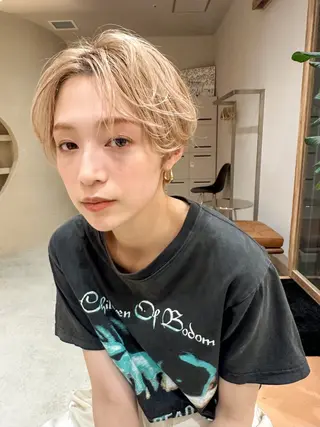 カラー 吉松 ここみのヘアスタイル