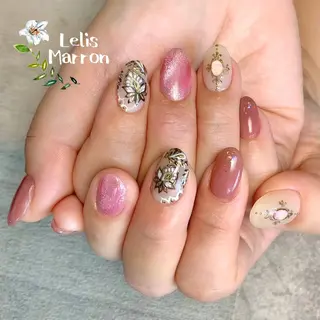 ネイル Lelis Marron所属・岸 侑李のネイルデザイン