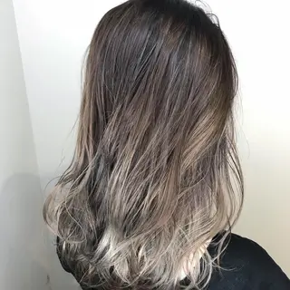 ミディアム カラー AMI Hair  supply所属・髪質改善カラー 韓国風レイヤーのヘアスタイル