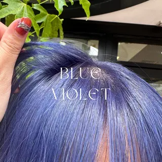 ショート カラー ハイトーン/暖色/ 眉/メイク/Rinaのヘアスタイル