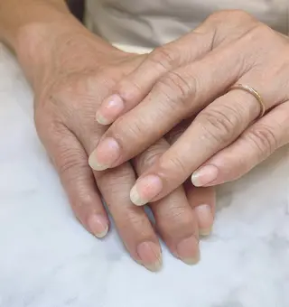 ネイル 渡邉 真衣のネイルデザイン