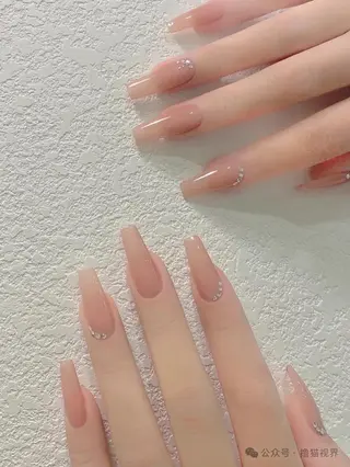 ネイル 鈴木 ミサキのネイルデザイン