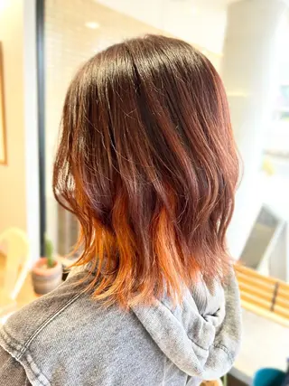 ショート カラー 堀 望美のヘアスタイル