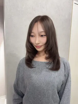 ロング カラー 赤み無し柔らかカラー 【梅田】madokaのヘアスタイル