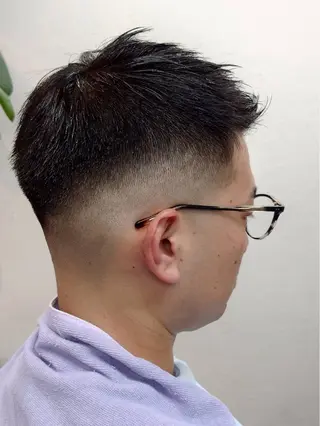 ショート smash所属・佐 藤のヘアスタイル