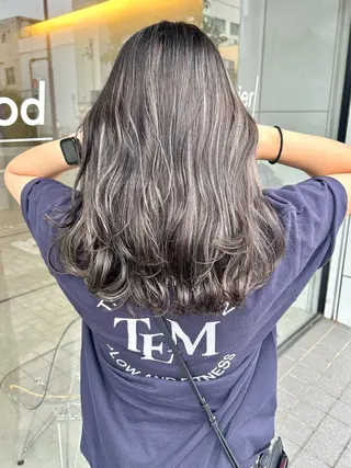 ミディアム カラー mood tatemachiのヘアスタイル