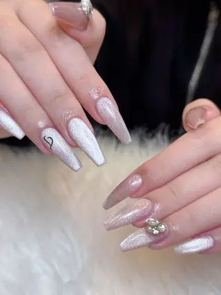 ネイル Jenn Nail_ ヘビのネイルデザイン