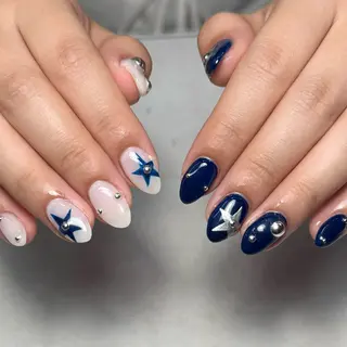 ネイル 🐈‍⬛ Minamiのネイルデザイン