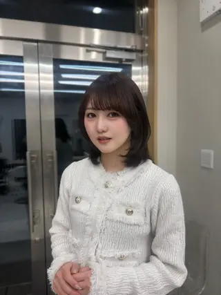 カラー 藤原 亜美果のヘアスタイル