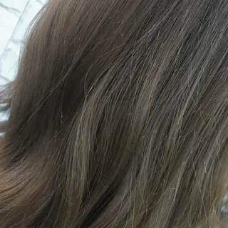 ミディアム カラー unu hair所属・藤井 仁紀のヘアスタイル