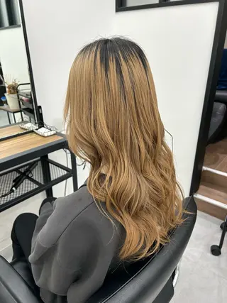 ロング SONE .のヘアスタイル