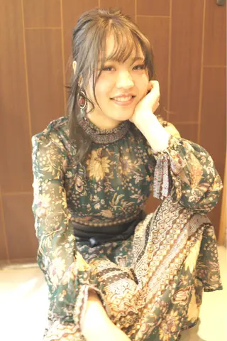 ミディアム カラー ヘアアレンジ Hair Resort LUANA所属・岡元 朗弘のヘアスタイル