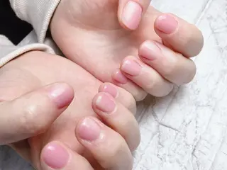 ネイル 佐藤 結衣のネイルデザイン