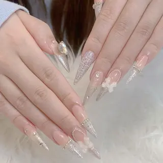 ネイル LilyLala Nailsalonのネイルデザイン