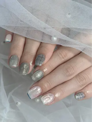 ネイル LAVISH nanamiのネイルデザイン