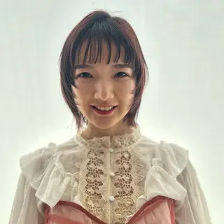ショート カラー ニュートラルカラー 🧊横田 さえのヘアスタイル