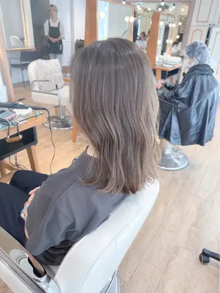 セミロング カラー ハイトーン/カラー /縮毛矯正/松田健佑のヘアスタイル