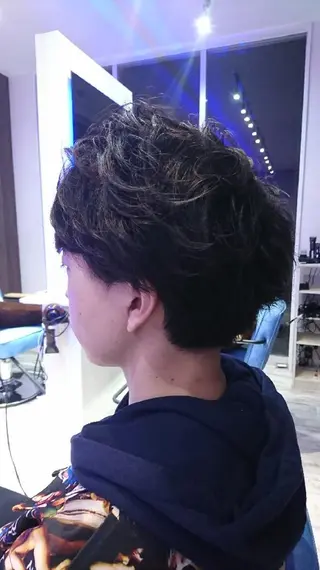 ショート パーマ メンズ 中嶌 健一のヘアスタイル