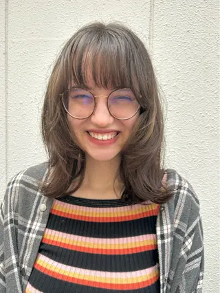 セミロング カラー ᴋᴀɴᴀ 🎀のヘアスタイル