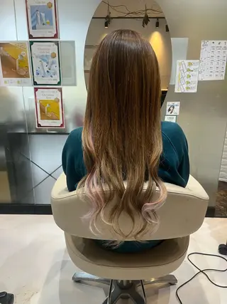 セミロング 野村 奈里亜のヘアスタイル