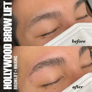 アイブロウ beautyroom Naturaのネイルデザイン