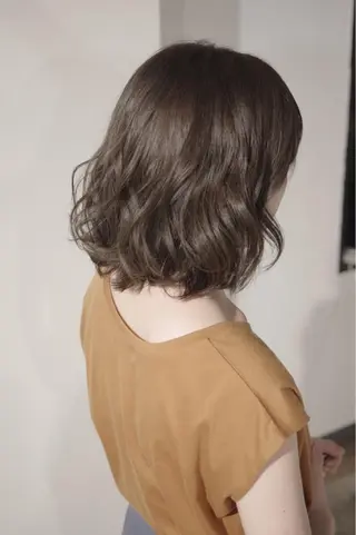 ミディアム カラー 🌈ディレクター🌈 徳松優希のヘアスタイル