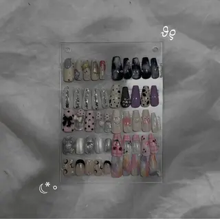 ネイル ICONIQ春日店所属・渕上 花純のネイルデザイン