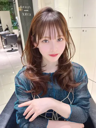 ロング カラー sakura 🪽 艶カラー/髪質改善のヘアスタイル