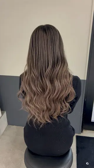 カラー YUDAIブリーチ• カラー/心斎橋•難波のヘアスタイル