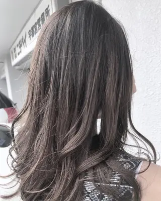 セミロング カラー レイヤーカット匠 イソザキノリユキのヘアスタイル