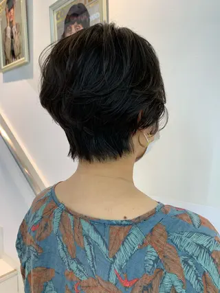 ショート オチ ハナのヘアスタイル