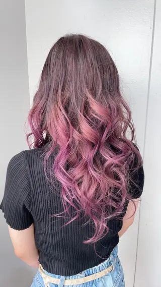 ロング カラー 松本 唯のヘアスタイル