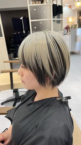 ショート メンズバレイヤージュ 斉藤春のヘアスタイル