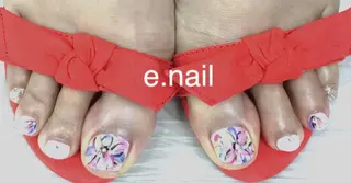 ネイル e.nail所属・和賀井 恵理のネイルデザイン