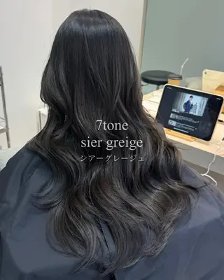 セミロング カラー グレージュ/レイヤー ふうか　渋谷のヘアスタイル