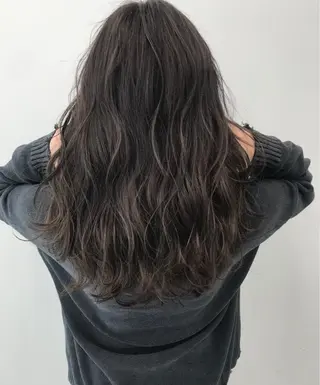セミロング カラー 🦄インナーカラー 🦄貫井彩花のヘアスタイル