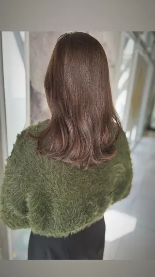 セミロング カラー 園田あずさ/髪質改善 /透明感カラーのヘアスタイル