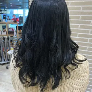 セミロング 潟上 菜摘のヘアスタイル