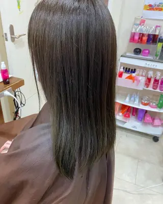 ショート カラー justbeauty CiNQのヘアスタイル